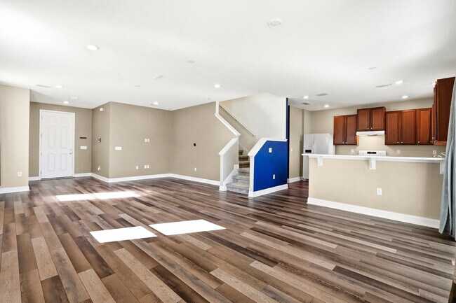 Building Photo - 216 Santorini Ct