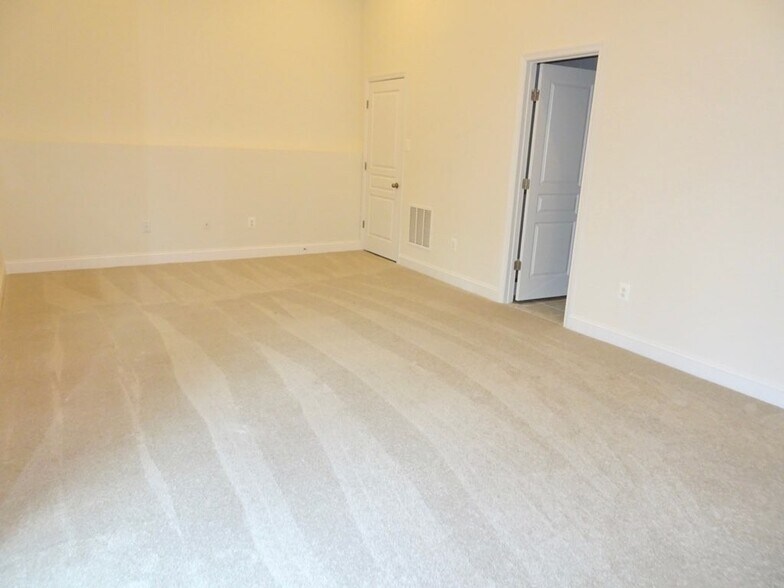 Building Photo - 225 Mill Crossing Ct