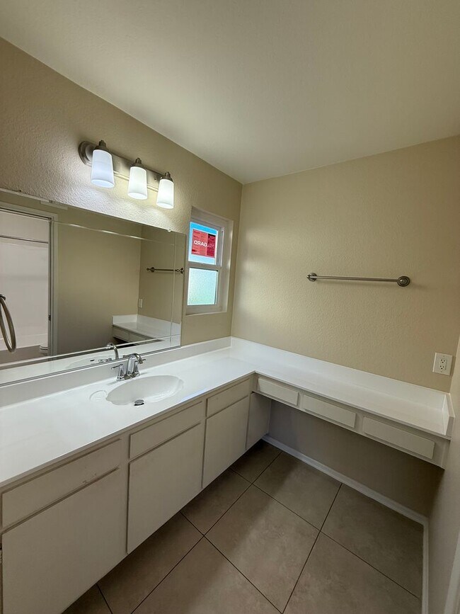 Building Photo - The Popular Freestanding El Dorado in Leisure Village