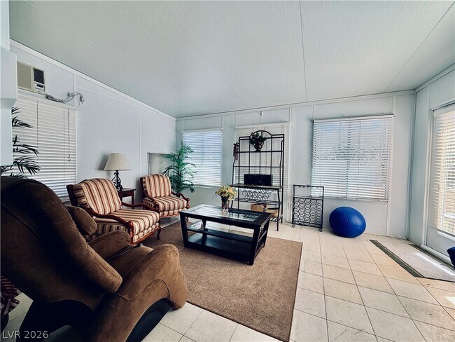 Building Photo - 2429 Tour Edition Dr