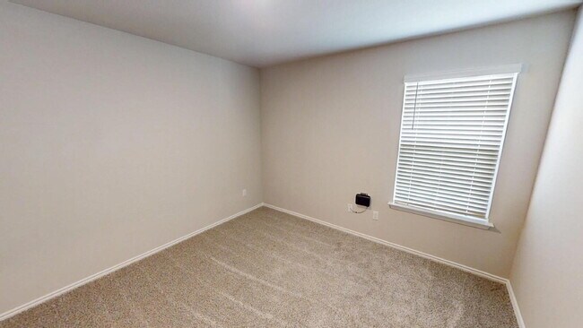 Building Photo - "Spacious 4-Bedroom Gem on Luella Drive – Your Perfect Killeen Retreat!"