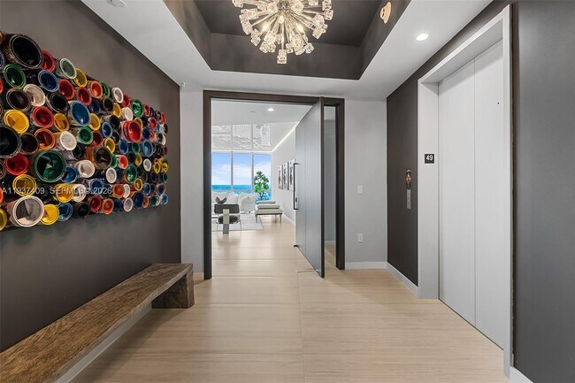 Building Photo - 851 NE 1st Ave