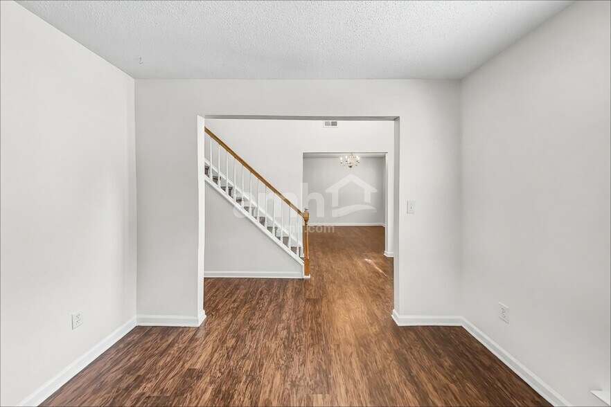 Building Photo - 12627 Waterfall Pl