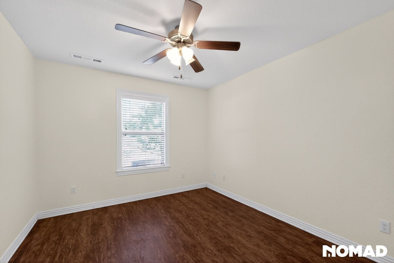Building Photo - 2088 E Custer Ln