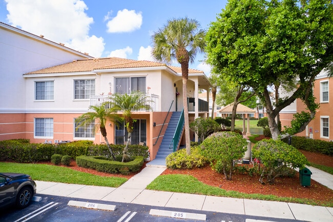 Building Photo - 9112 Myrtlewood Cir W