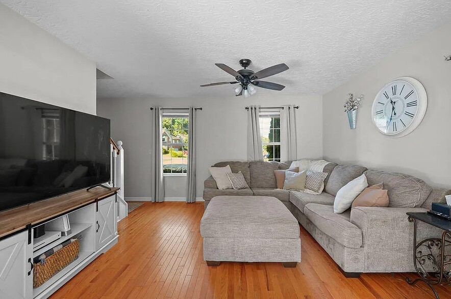 Building Photo - 2700 Dorado Ct