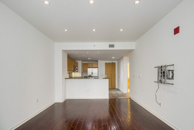 Building Photo - 1150 J St
