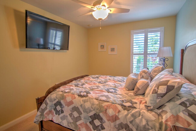 Building Photo - 7278 Salerno Ct