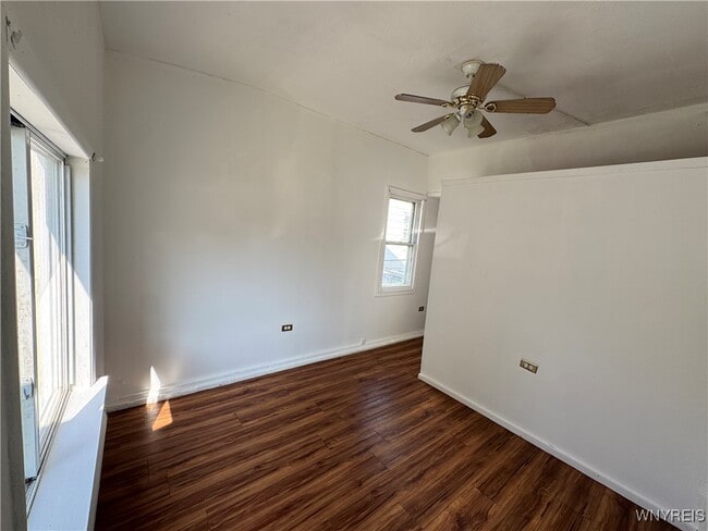 Building Photo - 78 Hempstead Ave