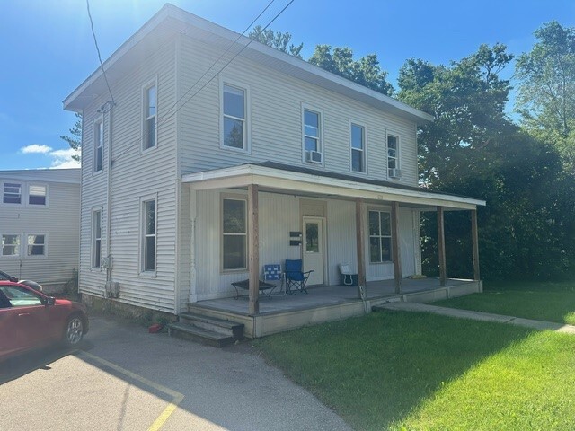 Building Photo - 133 S Cottage St