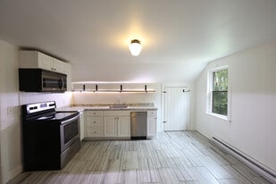 Building Photo - 6 Hammersley Ave