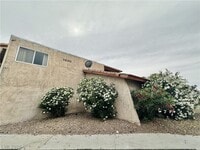Building Photo - 3620 Ala Dr
