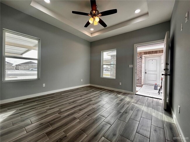 Building Photo - 22 W Kohala Ave