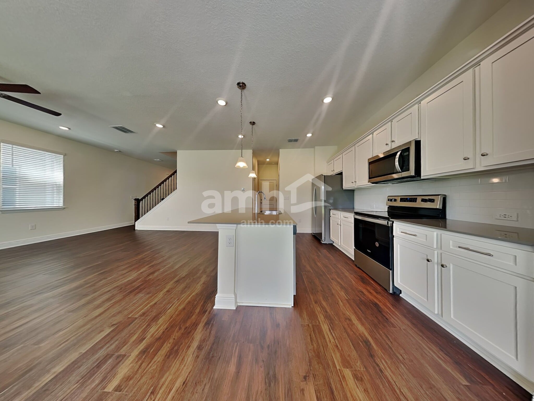 Building Photo - 27438 St Andrews Ave