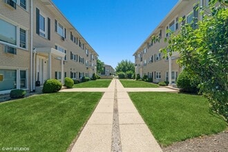 Building Photo - 5102 N Leonard Dr