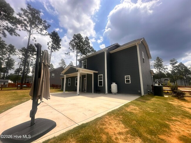 Building Photo - 201 Thistleberry Dr