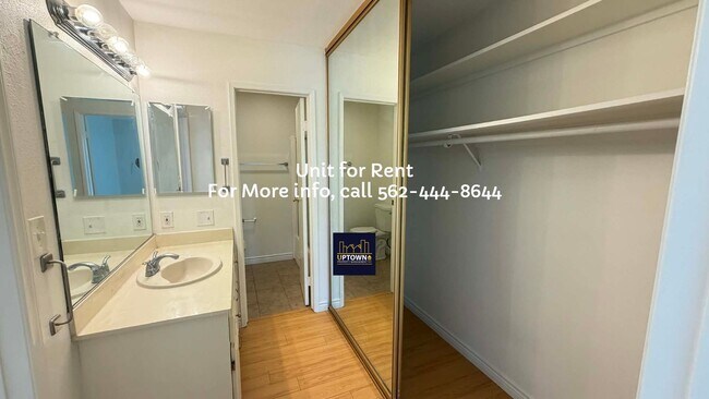 Building Photo - Condo - 1 Bedroom / 1 Bath - Long Beach