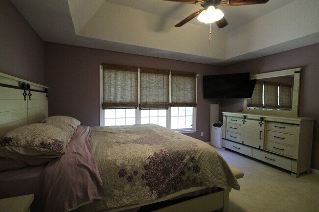 Building Photo - Exclusively Offered by Muse Realty Rentals, LLC