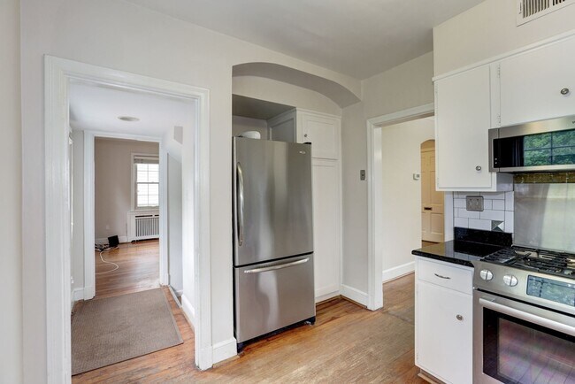 Building Photo - 4933 47th St NW