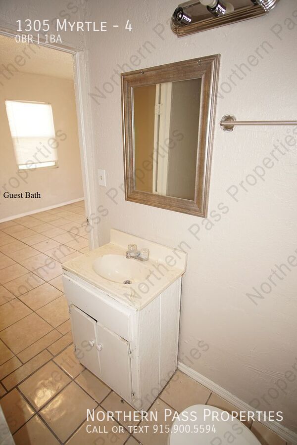 Building Photo - 1305 Myrtle-4