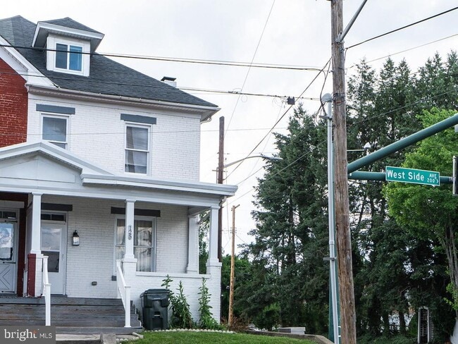 Primary Photo - 125 West Side Ave