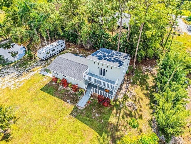 Building Photo - 17852 94th St N