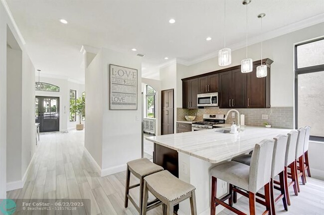 Building Photo - 6041 SW 195th Ave