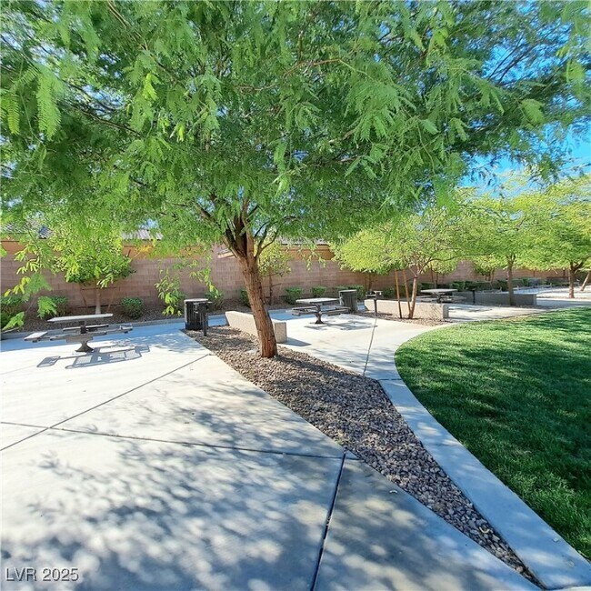 Building Photo - 965 Nevada State Dr