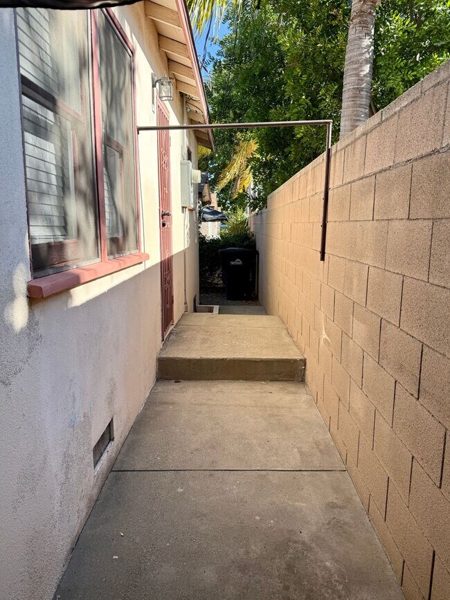 Building Photo - Beautifully restored 1 bed 1 bath home