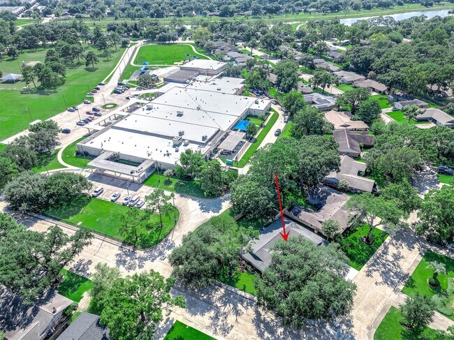 Building Photo - 1616 Redway Ln