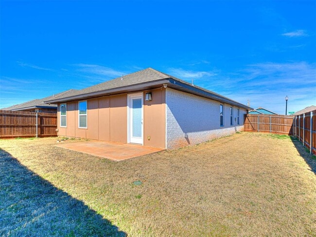 Building Photo - 2508 NW 199th St