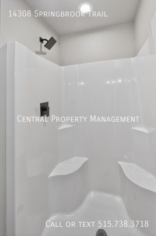 Building Photo - 14308 Springbrook Trl