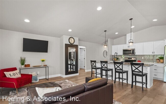 Building Photo - 3 br, 3 bath House - 3020 Riverview Lane