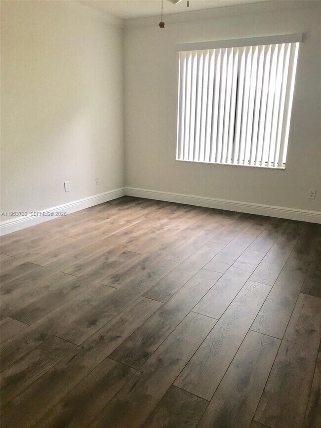 Building Photo - 908 Coral Club Dr