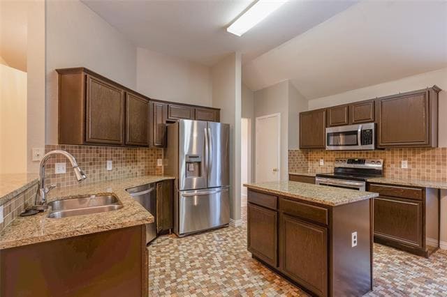 Building Photo - 1529 Allen Dr