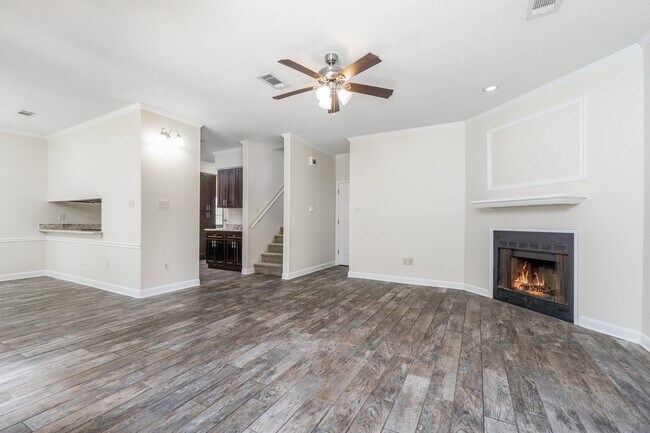 Living Room - 1450 Lila St