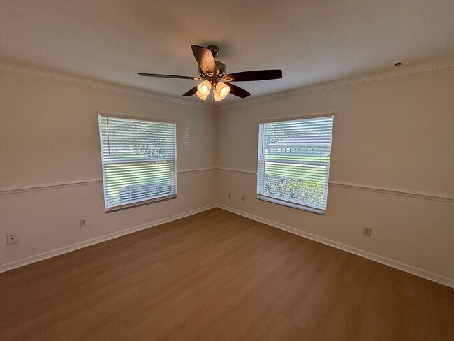 Building Photo - Emerald Point - Southwest Ocala | 3/2 1577 sqft