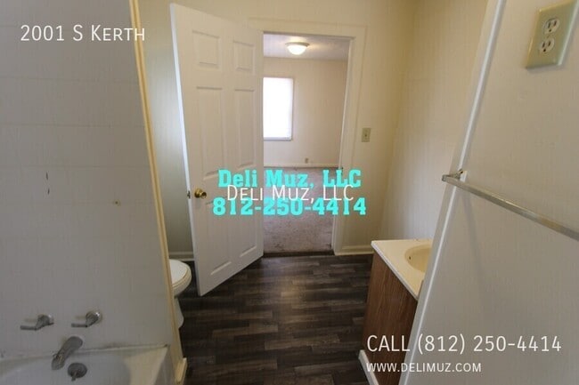 Building Photo - 2001 S Kerth-