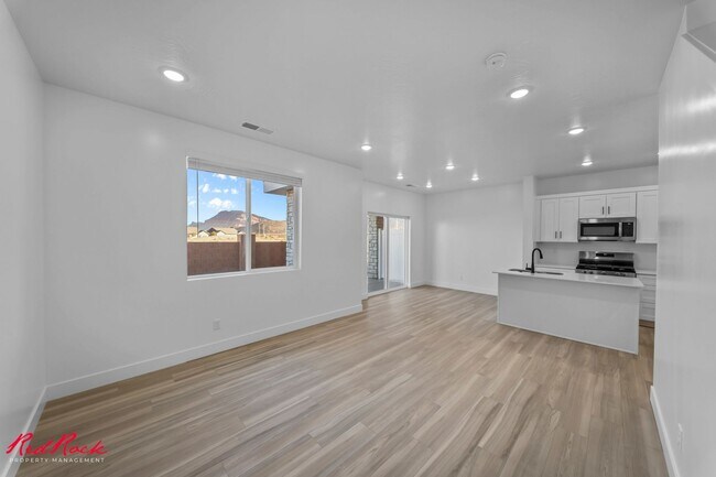 Building Photo - Newly Built 4 Bedroom Townhome!