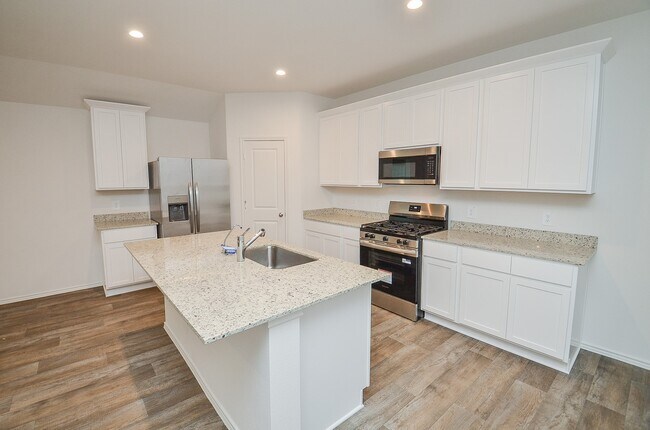 Building Photo - 31310 Yatesbury Ln