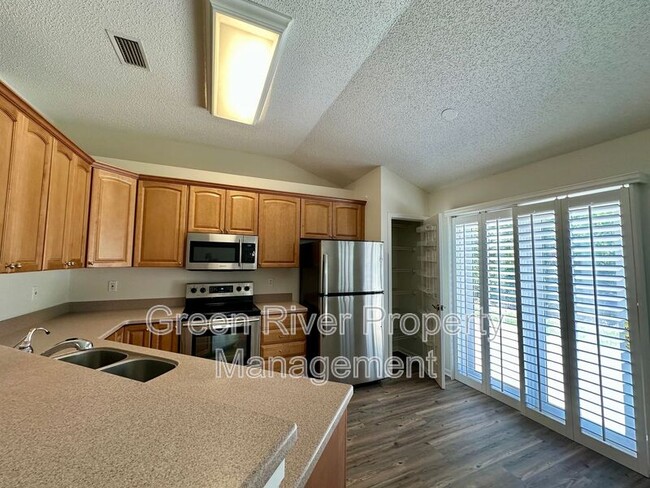 Building Photo - 412 La Reserve Cir