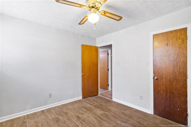 Building Photo - 464 Teal Ct