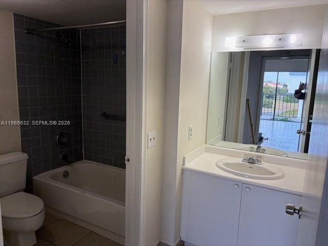 Building Photo - 9688 Fontainebleau Blvd