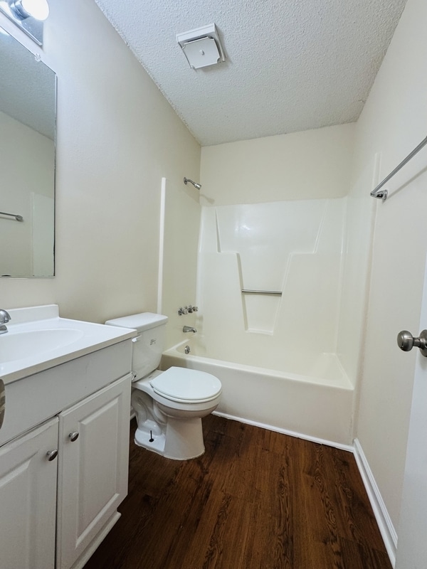 Building Photo - 3027 Adams Blvd