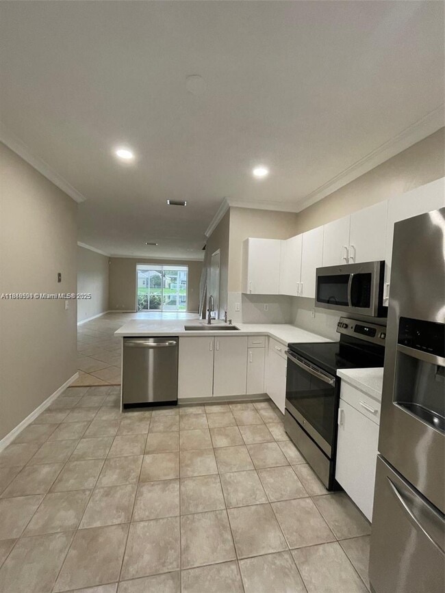 Building Photo - 3810 San Simeon Cir
