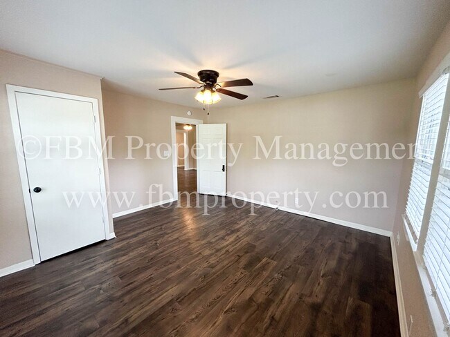 Building Photo - 212 W Marshall St