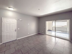 Building Photo - Condo in South Temecula