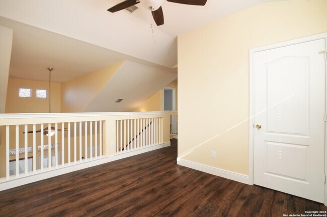 Building Photo - 1354 Crown Brook
