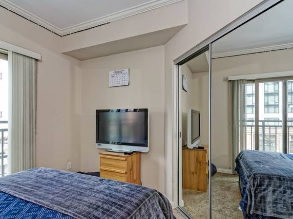 Master bedroom - 450 J St