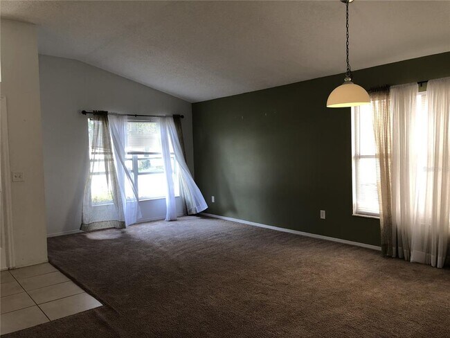 Building Photo - 2673 Chatham Cir